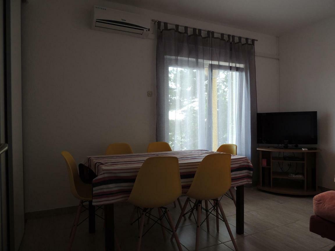 Apartman Tea Карлобаг Екстер'єр фото