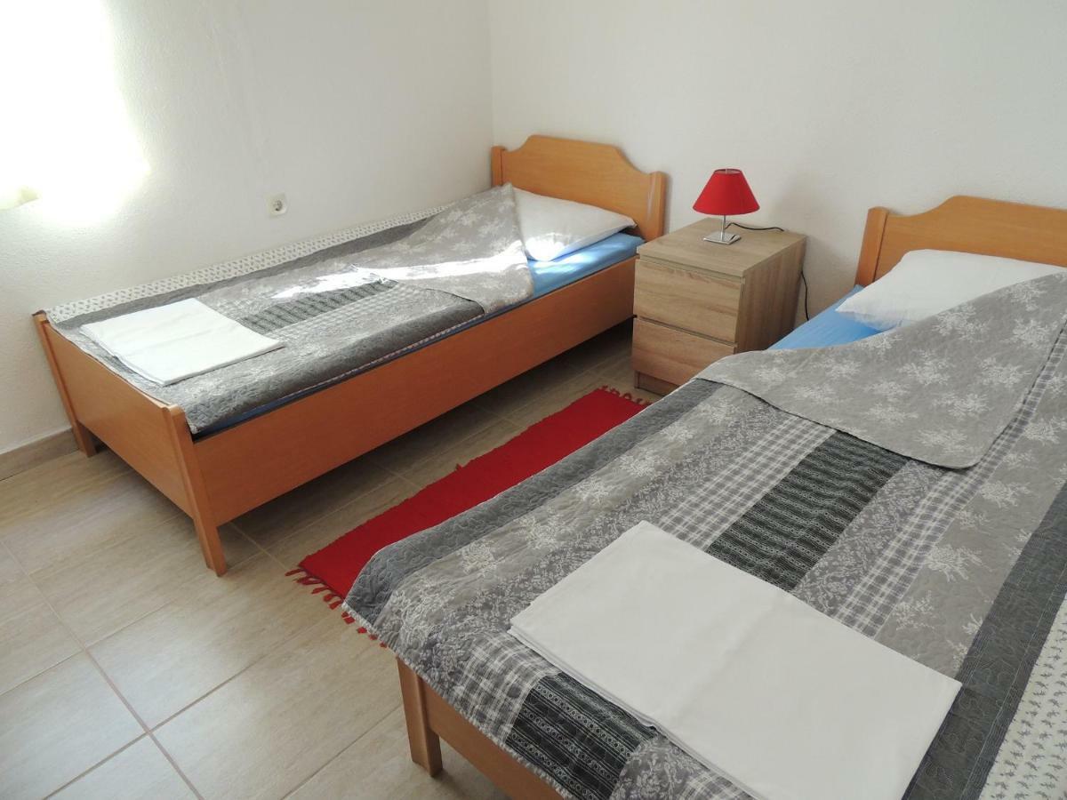 Apartman Tea Карлобаг Екстер'єр фото